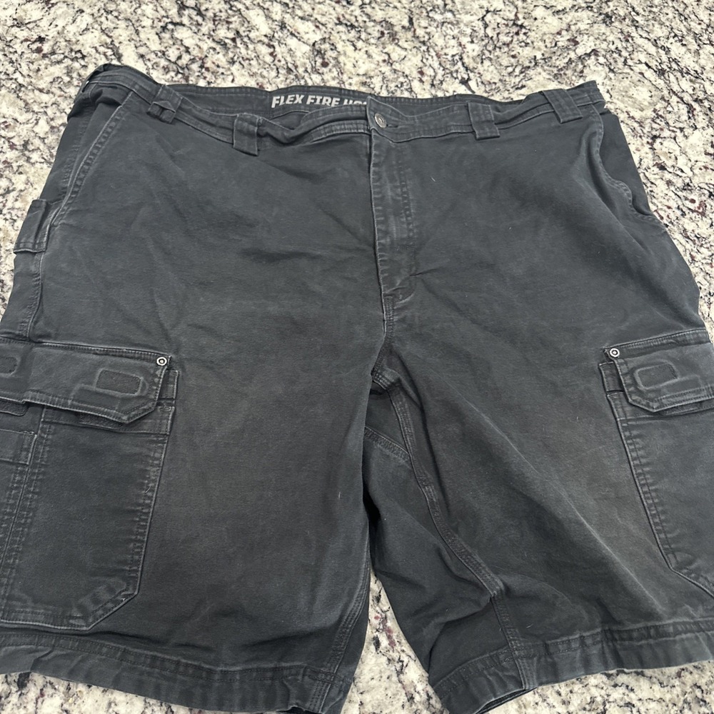 Duluth Trading Co. Cargo Shorts Men's 46 Black‎ Flex Fire Hose Carpenter